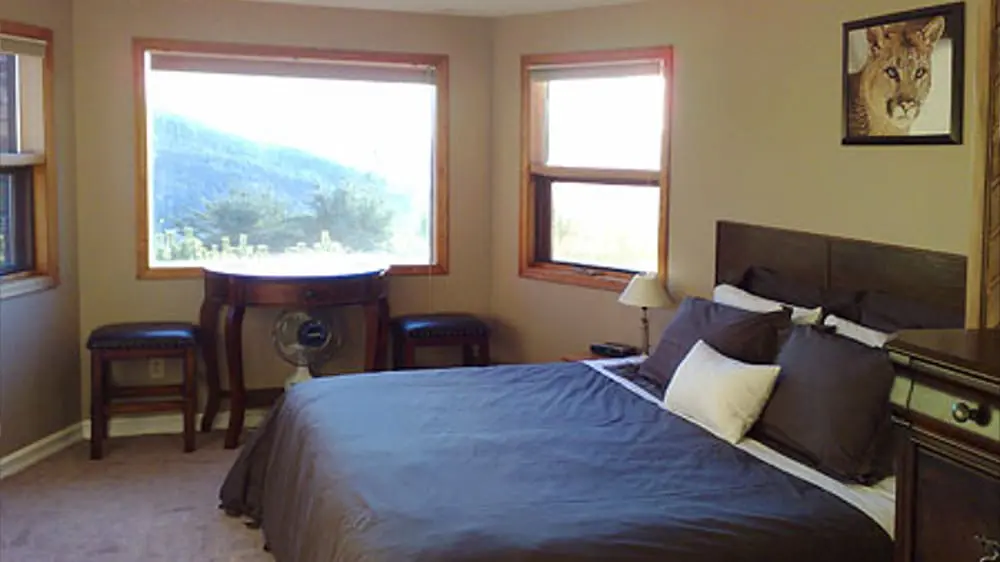 Castle on the Mountain - Bed & Breakfast and Cottage Accomodations Vernon BC - The Bastion Room