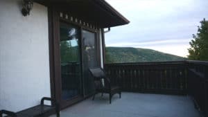 Castle on the Mountain - Bed & Breakfast and Cottage Accomodations Vernon BC - The Citadel Luxury Suite - 7